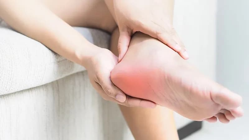 Factors-affecting-heel-pain-and-its-treatment.webp